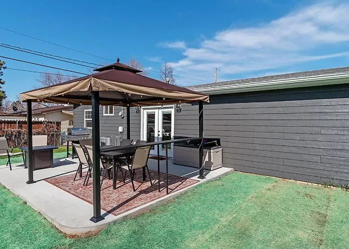 Gazebo 4Br Ping Pong Arcade Room